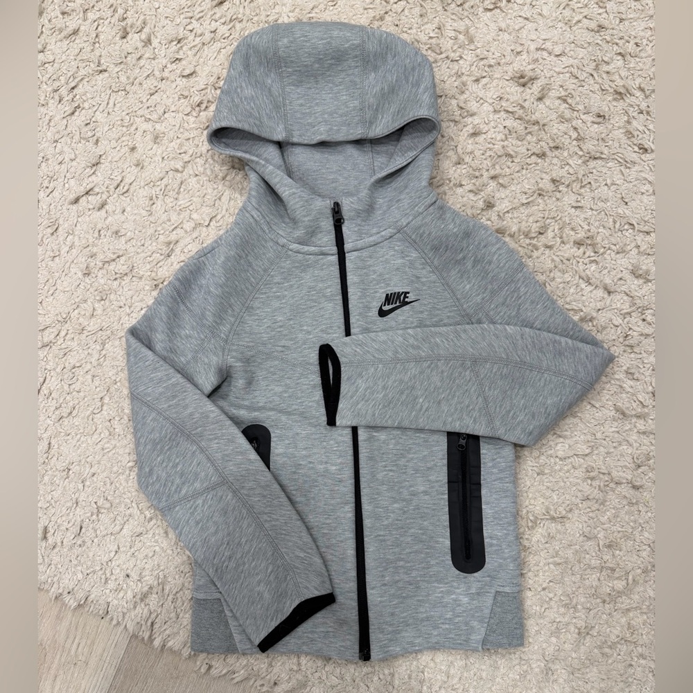 Nike Sportswear Kids’ Tech Fleece Full-Zip Hoodie (9-10 years)